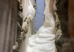 Energielabels verbeteren door de smalle spouw te isoleren met Airofill® supreme insulation